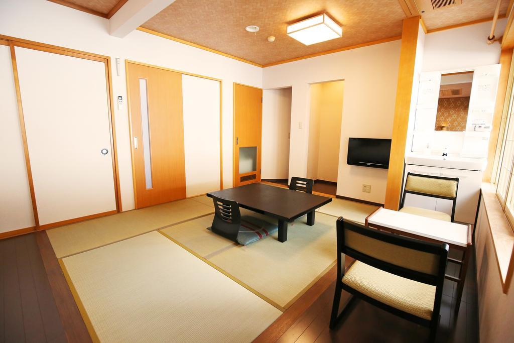 Nakajimaya 傳統日式旅館 Nozawaonsen